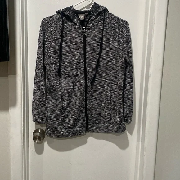 Sweater - Picture 1 of 3